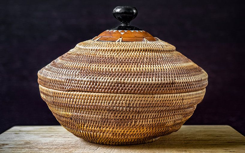 Handmade basket by Stijn Cleynhens