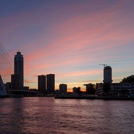 Coucher de soleil à Rotterdam sur Guido Akster