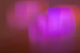 Chasing light, one von Alina van Lierop