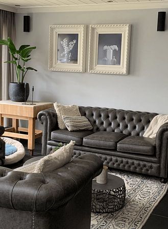 Stilleben mit Kirschblüte