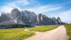 Der Forcina-Weg und die Gipfel der Sellagruppe in den Dolomiten, Grödner Joch, 