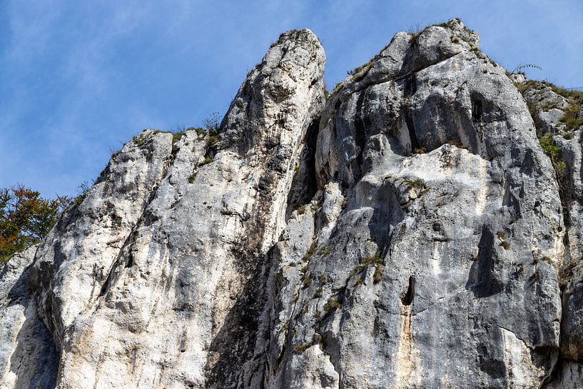 De hauts rochers à la périphérie de Markt Essing en Bavière par Reiner Conrad