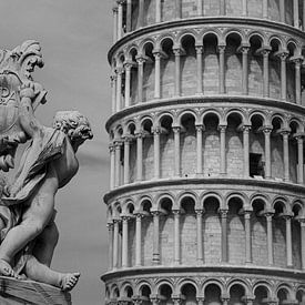 Fontein voor Toren van Pisa van Sjors Gijsbers