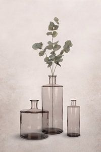 Glasvasen in transparenten Grau-Braun-Tönen