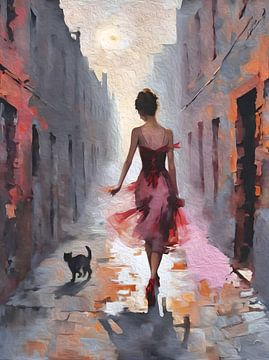 Une femme avec une robe rouge marche dans une ruelle de la ville face au soleil.