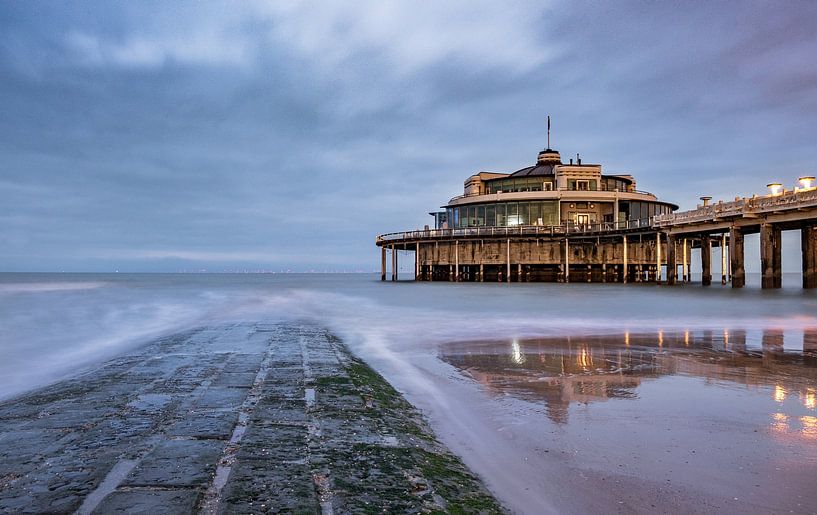Pier of Blankenberge by Lisa Dumon