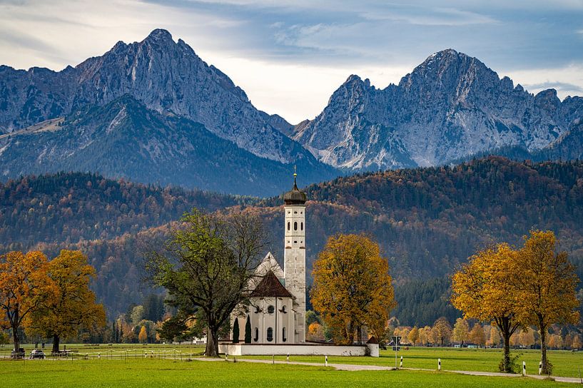 St Coloman in de Allgäu van Peter Schickert