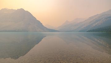 Bow Lake Canada by Harold van den Hurk