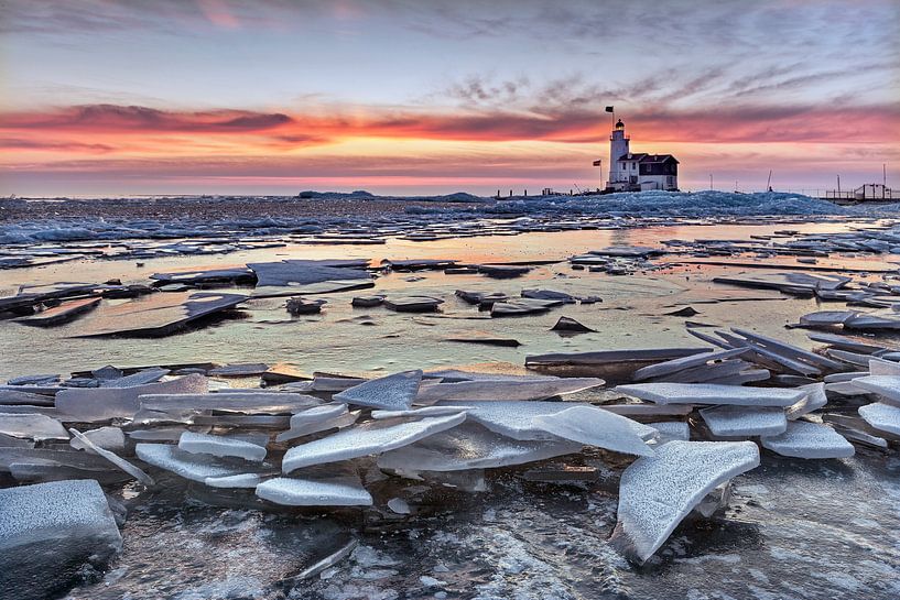 Ice floes at lighthouse by Frans Lemmens