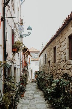 Straat in Porto van Marjolein Dieleman