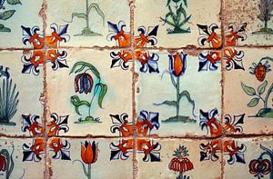 Faïence de Delft. Tuiles anciennes