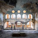 Verlassene Synagoge im Verfall. von Roman Robroek – Fotos verlassener Gebäude Miniaturansicht
