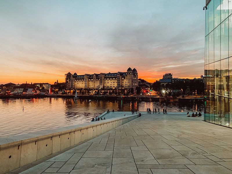 Oslo by Hello Pompoyo