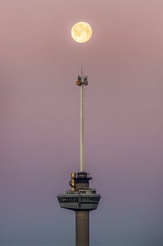 Euromast Maan van Bob Vandenberg