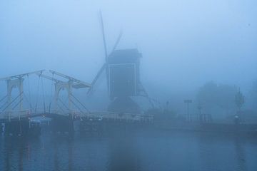 Leyde dans le brouillard sur Studio Nieuwland