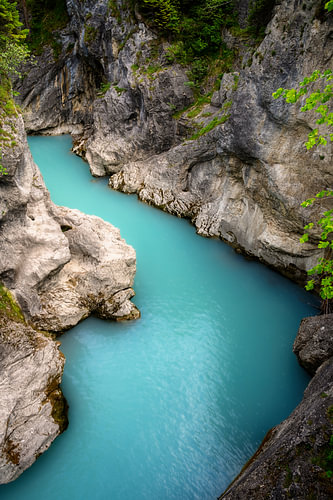 De Lech-kloof in Füssen met turkooisblauw water