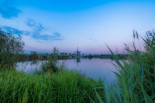 Molen aan waterplas
