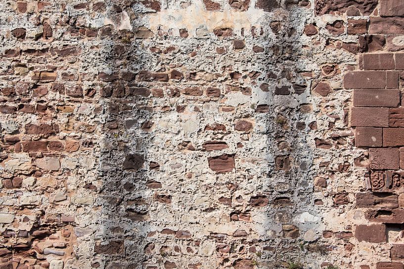 Oude muur by Yvonne van der Meij