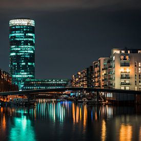 Frankfurt am Main Westhafen bij nacht van domiphotography