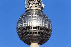 Die Kugel des Berliner Fernsehturmes am Alexanderplatz