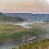 zonsopkomst Yellowstone National Park, Madison River, USA van Jeroen van Deel