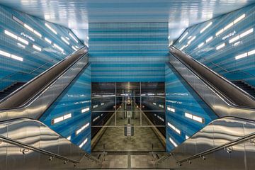 Symmetrie van een metrostation van Bob Janssen