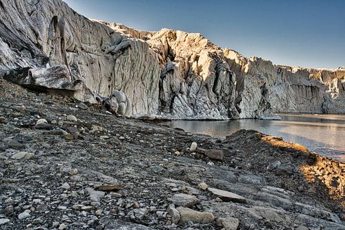 Glacier Esmarkbreen in Ymerbukta on Svalbard