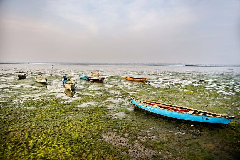 Diu: when the sea recedes by Frank Photos