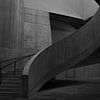 Escalier en spirale, Tate Modern à Londres, noir et blanc sur Nynke Altenburg