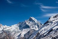 Mountains in Nepal by Ellis Peeters thumbnail