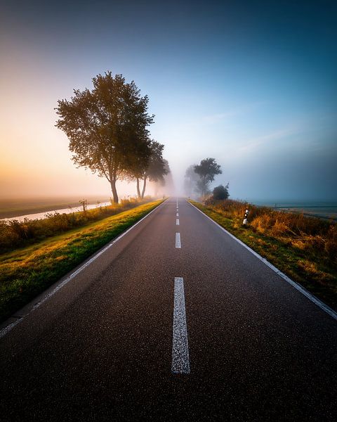 Last light of the day by fernlichtsicht