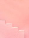 Roze traptreden in Muralla Roja Spanje van Raisa Zwart thumbnail