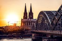 Keulse zonsondergang bij de kathedraal