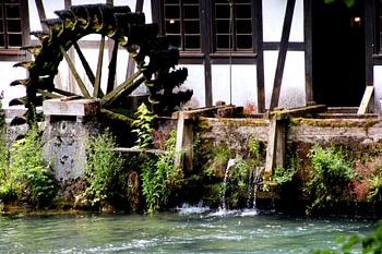 Waterrad blij de Blautopf