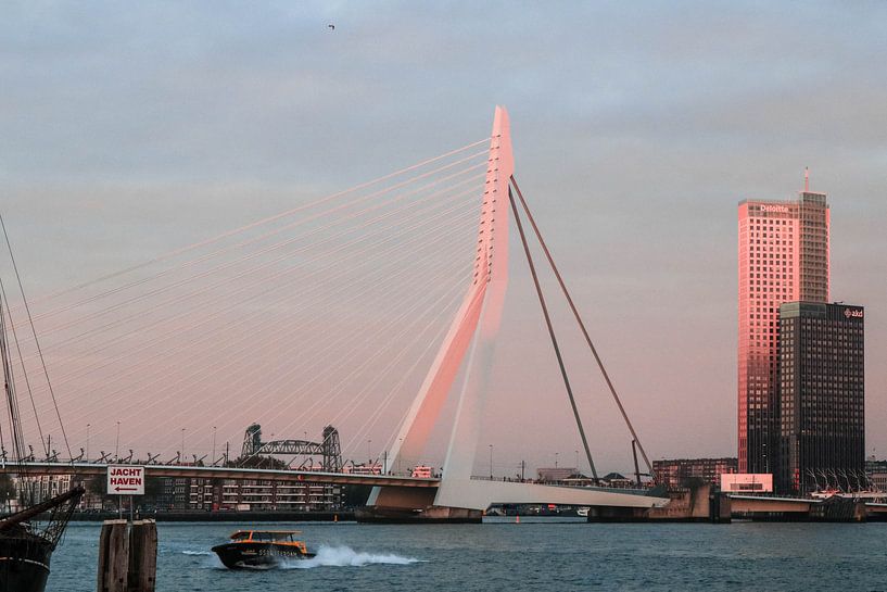 Zonsondergang in Rotterdam van Joran Huisman