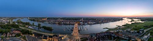 Kampen zonsondergang in de lente panoramische luchtfoto