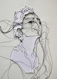 'The White Lady' - Vrouw in draad.