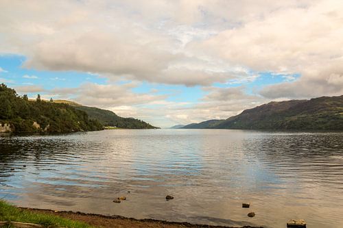  Een Meer in Schotland / Scotland :  Meer van 'Loch Ness'