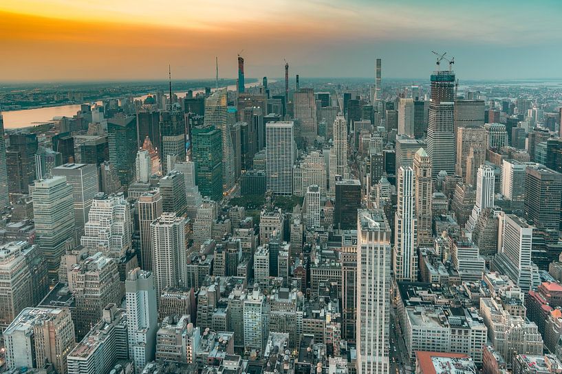 Sunset in Manhattan, New York City by Patrick Groß