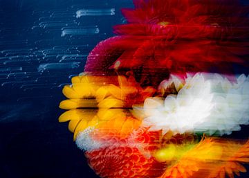 Modern abstract flowers by Fine Art Flower - Artist Sander van Laar