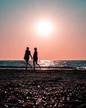 Kijkduin - hand in hand by Nuance Beeld