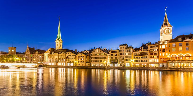 Vieille ville de Zurich la nuit par Werner Dieterich