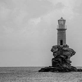 Einsamkeit auf See, Leuchtturm von Tourlitis von Piermarco Raimondo