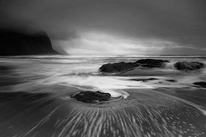 Langre sluitertijd foto in Stokness IJsland. van Saskia Dingemans Awarded Photographer