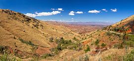 Madagaskar landschap uitzicht van Dennis van de Water