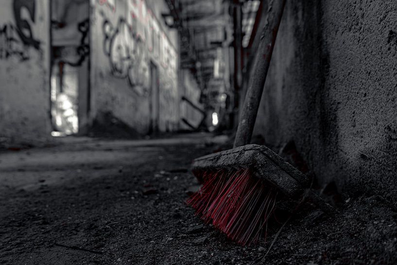 Lost Place Urbex Graffiti van Johnny Flash