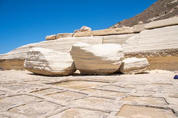 Felsen aus Salz I Malta von Manon Verijdt