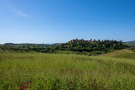 The old town of Certaldo by Peter Baier