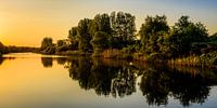 Zonsopkomst over het kanaal - II van Richard Guijt Photography thumbnail