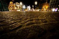 de dam bij nacht